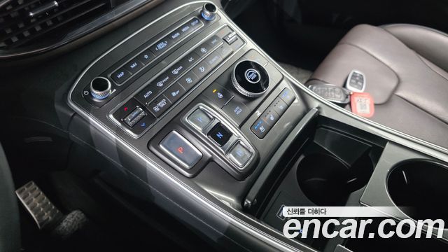 Hyundai Santafe 2022 — photo 12