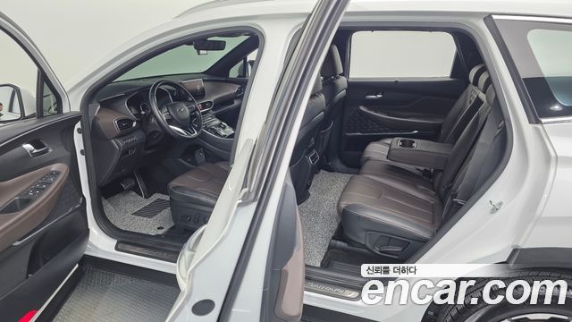 Hyundai Santafe 2022 — photo 24