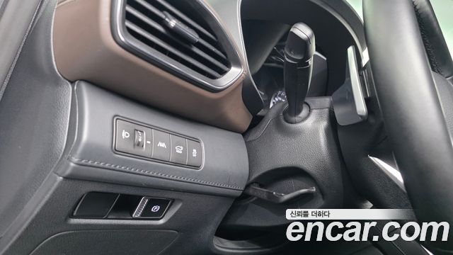 Hyundai Santafe 2022 — photo 26