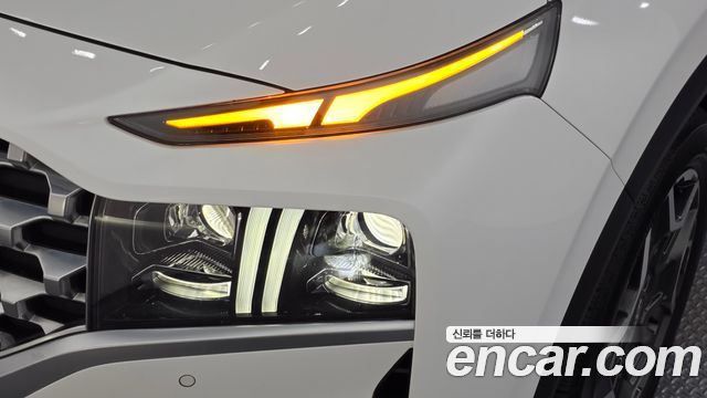 Hyundai Santafe 2022 — photo 8