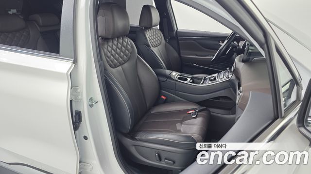 Hyundai Santafe 2022 — photo 16