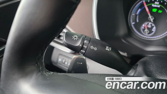 Hyundai Santafe 2022 — photo 29