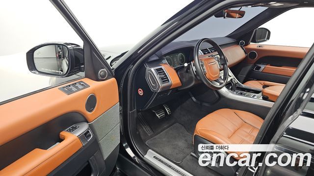 Land Rover Range Rover Sport 2017 — photo 12