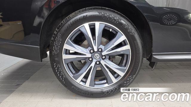Nissan Pathfinder 2017 — photo 5