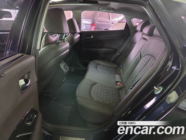 Kia K5 2019 — photo 7