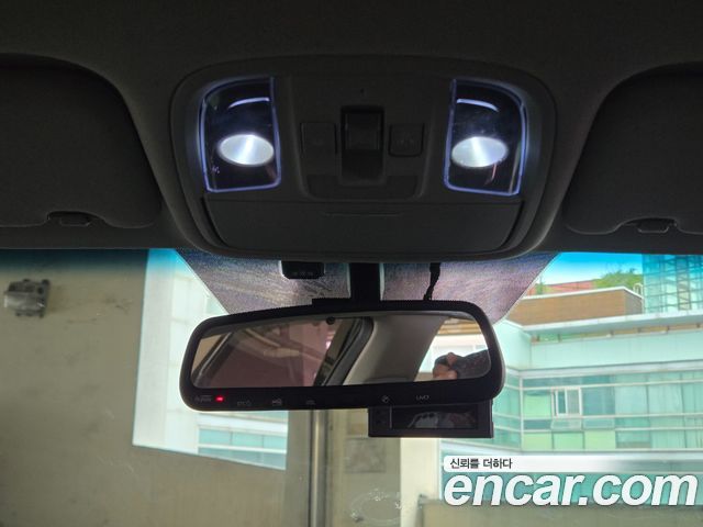 Kia K5 2019 — photo 16