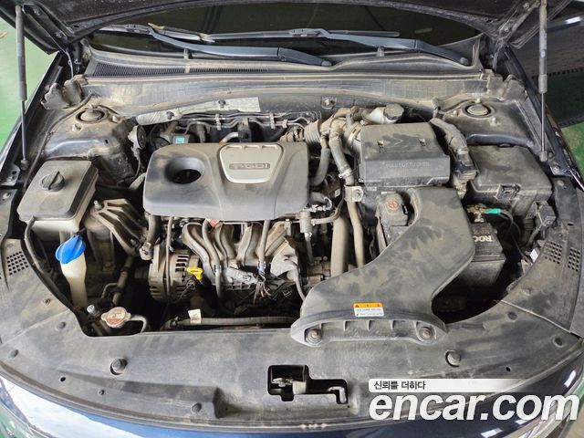 Kia K5 2019 — photo 18