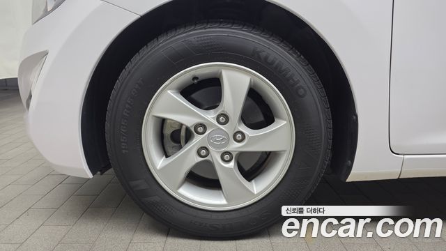 Hyundai AVANTE 2015 — photo 5