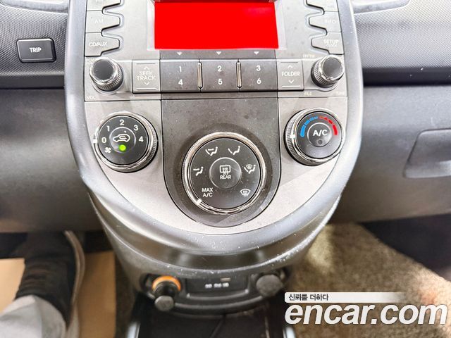 Kia Soul 2010 — photo 12