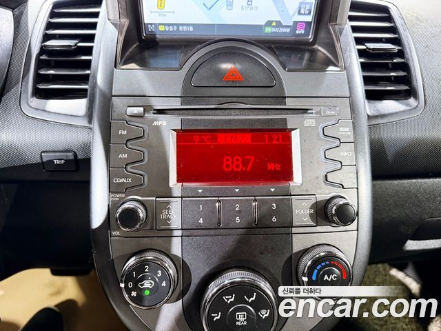 Kia Soul 2010 — photo 13