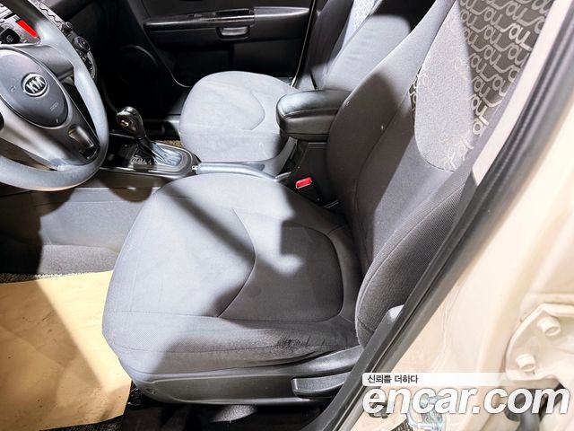 Kia Soul 2010 — photo 18