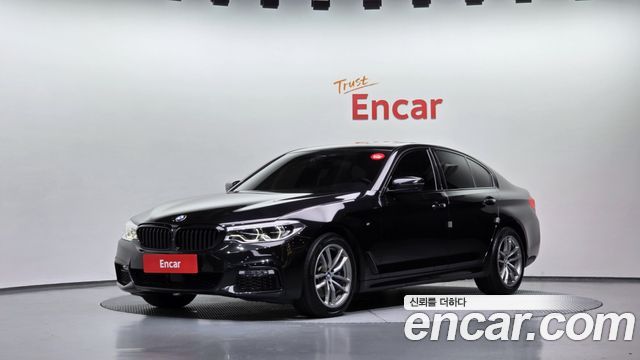 BMW 5-Series 2017 — photo 1