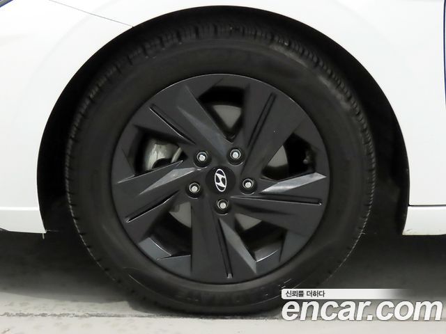 Hyundai AVANTE 2023 — photo 5