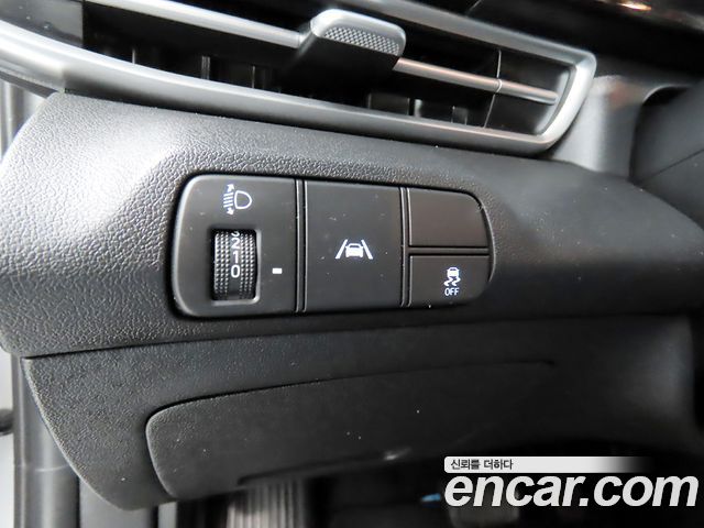 Hyundai AVANTE 2023 — photo 17