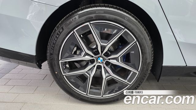 BMW 5-Series 2026 — photo 5