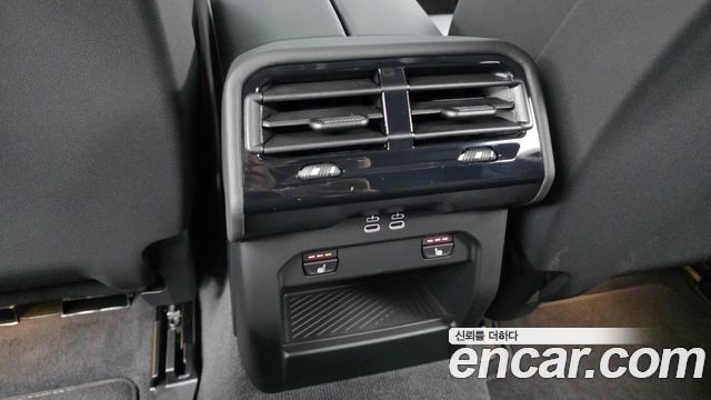 BMW 5-Series 2026 — photo 24