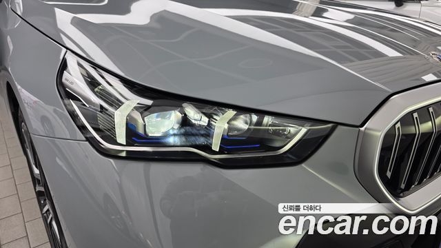 BMW 5-Series 2026 — photo 8