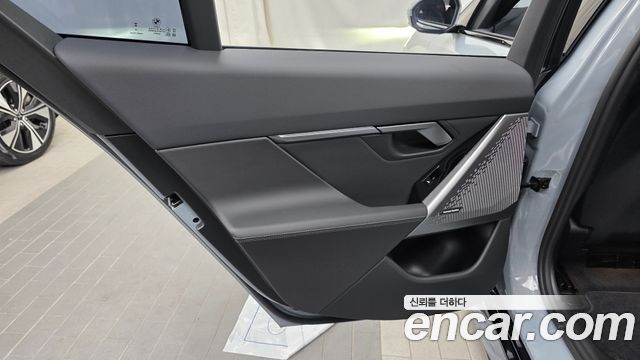 BMW 5-Series 2026 — photo 15