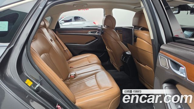 Genesis G80 2019 — photo 17