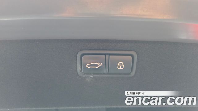 Genesis G80 2019 — photo 24