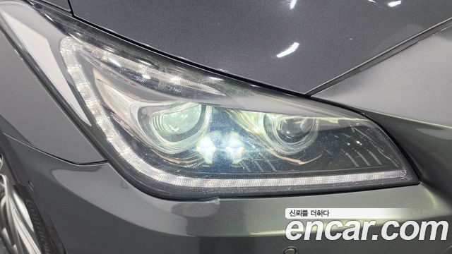 Genesis G80 2019 — photo 8