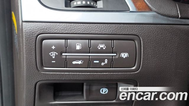Genesis G80 2019 — photo 27