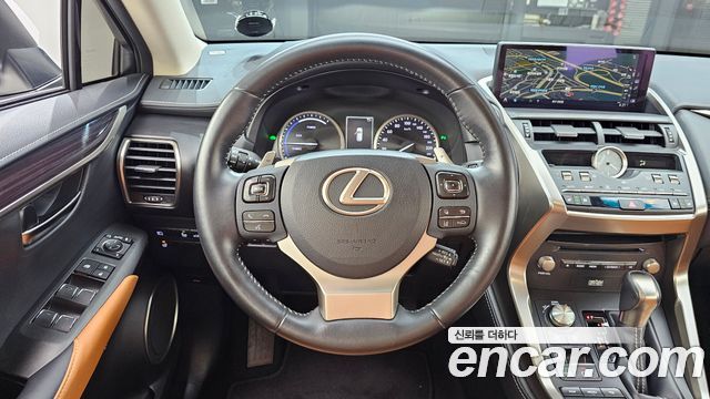 Lexus NX 2019 — photo 19