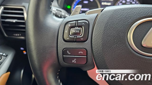 Lexus NX 2019 — photo 27