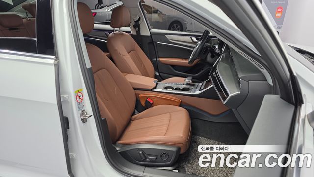 Audi A6 2020 — photo 17