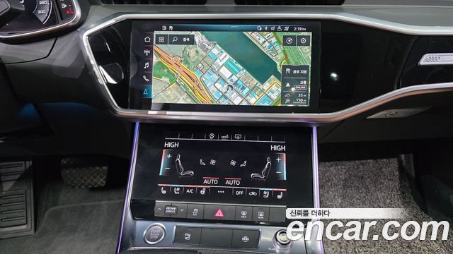 Audi A6 2020 — photo 20