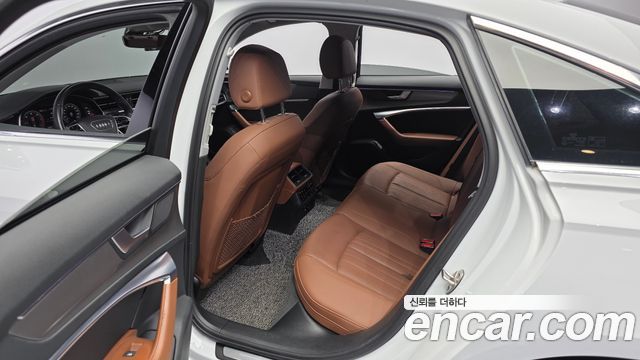 Audi A6 2020 — photo 16