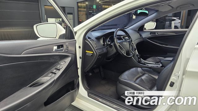 Hyundai Sonata 2014 — photo 10