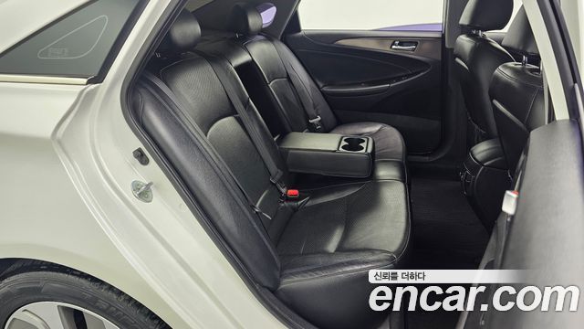 Hyundai Sonata 2014 — photo 11