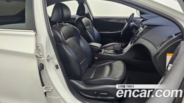 Hyundai Sonata 2014 — photo 12