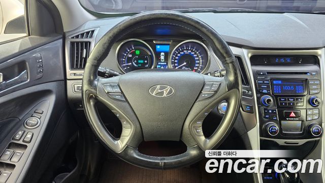 Hyundai Sonata 2014 — photo 13