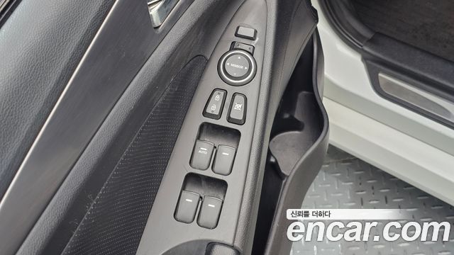 Hyundai Sonata 2014 — photo 17