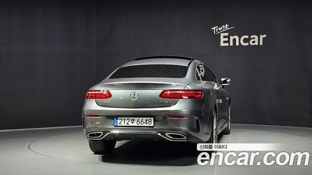 Mercedes-Benz E-Class 2017 — photo 4