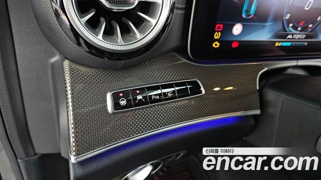 Mercedes-Benz E-Class 2017 — photo 28