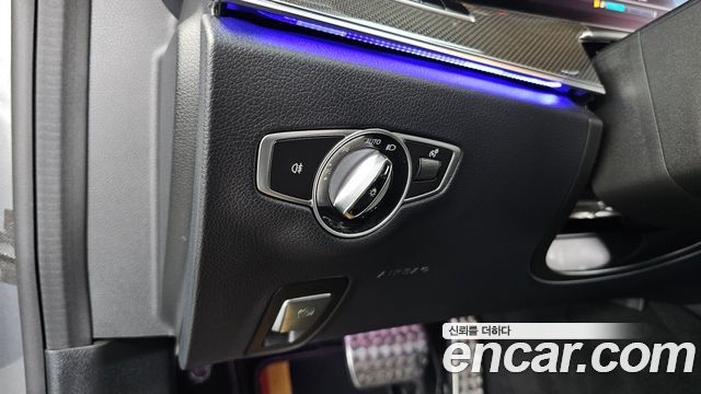 Mercedes-Benz E-Class 2017 — photo 29