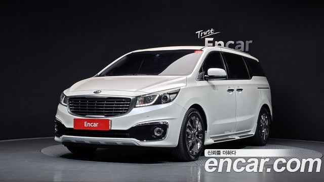 Kia Canival 2015 — photo 1