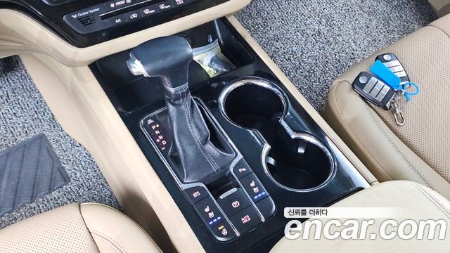 Kia Canival 2019 — photo 12