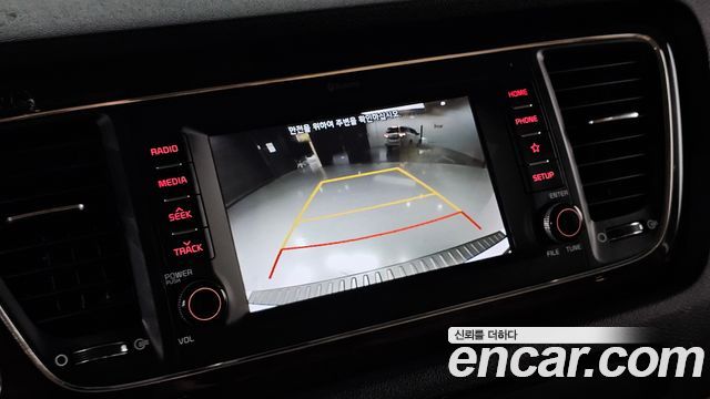 Kia Canival 2019 — photo 21
