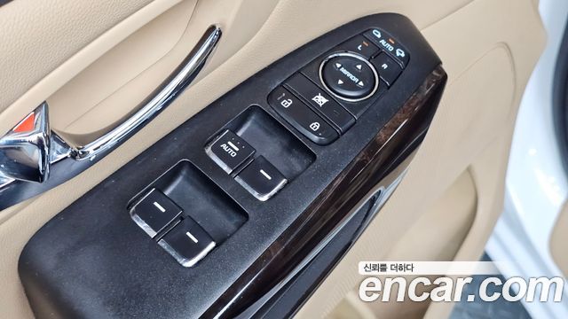 Kia Canival 2019 — photo 25