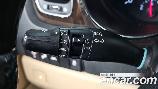 Kia Canival 2019 — photo 28