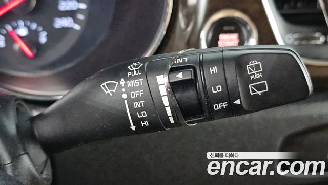 Kia Canival 2019 — photo 29
