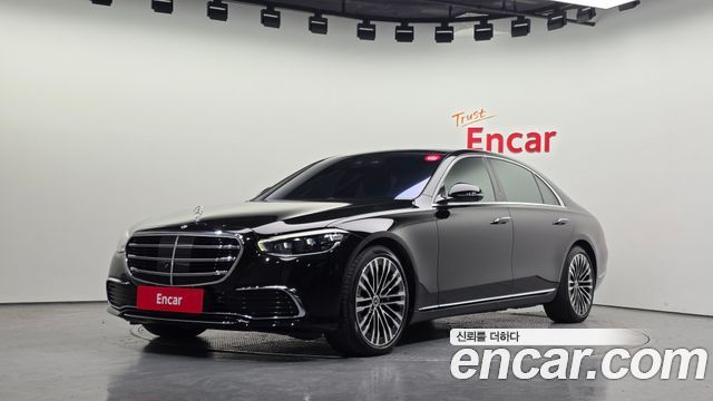 Mercedes-Benz S-Class 2022 — photo 1