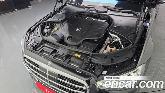 Mercedes-Benz S-Class 2022 — photo 6