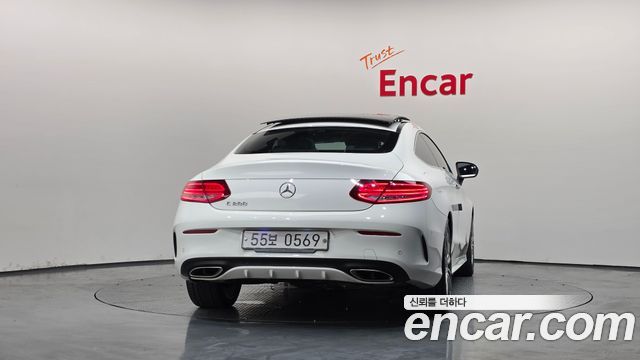 Mercedes-Benz C-Class 2016 — photo 4