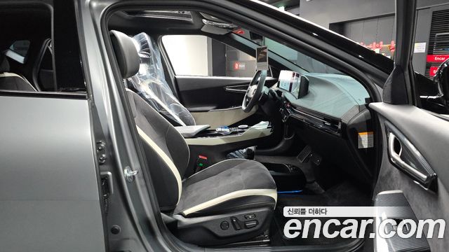 Kia EV6 2022 — photo 18