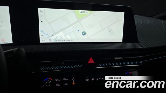 Kia EV6 2022 — photo 24